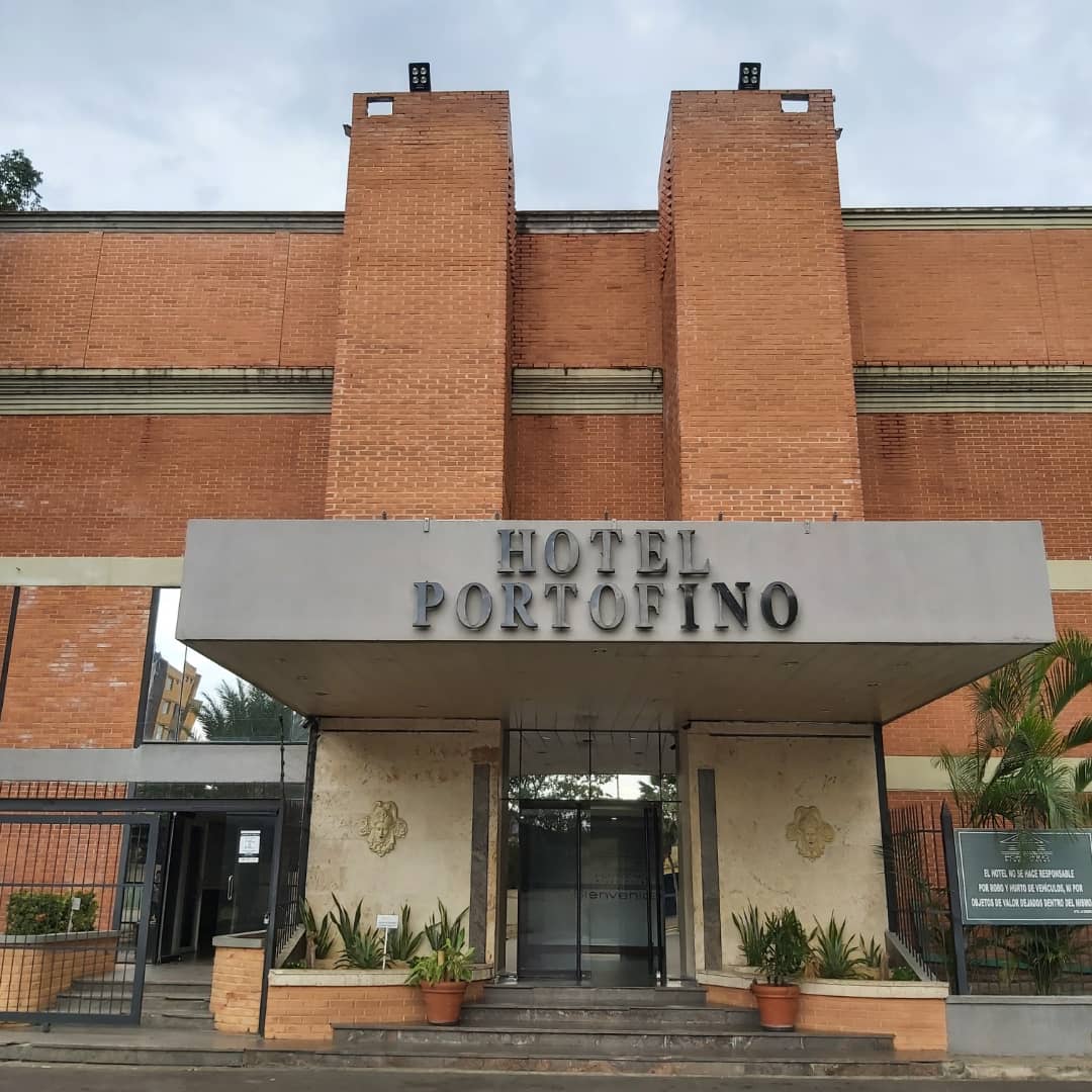 Portofino Plaza Hotel